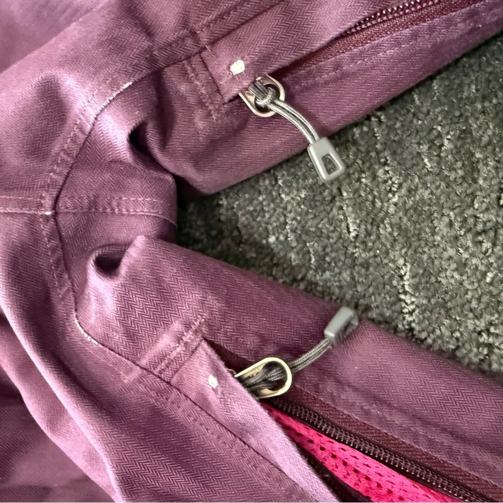 Patagonia Women’s Insulated Snowbelle Pants - Picture 4 of 5